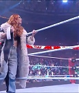 WWE_Monday_Night_Raw_2022_01_03_720p_HDTV_x264-NWCHD_mp4_002351785.jpg