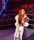 WWE_Monday_Night_Raw_2022_01_03_720p_HDTV_x264-NWCHD_mp4_002393927.jpg