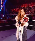 WWE_Monday_Night_Raw_2022_01_03_720p_HDTV_x264-NWCHD_mp4_002394328.jpg