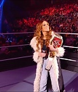 WWE_Monday_Night_Raw_2022_01_03_720p_HDTV_x264-NWCHD_mp4_002395128.jpg