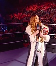 WWE_Monday_Night_Raw_2022_01_03_720p_HDTV_x264-NWCHD_mp4_002395529.jpg