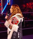 WWE_Monday_Night_Raw_2022_01_03_720p_HDTV_x264-NWCHD_mp4_002405138.jpg