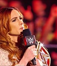 WWE_Monday_Night_Raw_2022_01_03_720p_HDTV_x264-NWCHD_mp4_002407941.jpg