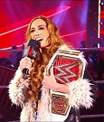 WWE_Monday_Night_Raw_2022_01_03_720p_HDTV_x264-NWCHD_mp4_002445979.jpg