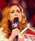 WWE_Monday_Night_Raw_2022_01_03_720p_HDTV_x264-NWCHD_mp4_002459993.jpg