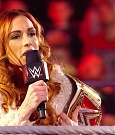 WWE_Monday_Night_Raw_2022_01_03_720p_HDTV_x264-NWCHD_mp4_002547681.jpg