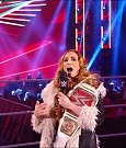 WWE_Monday_Night_Raw_2022_01_03_720p_HDTV_x264-NWCHD_mp4_002581314.jpg
