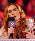 WWE_Monday_Night_Raw_2022_01_03_720p_HDTV_x264-NWCHD_mp4_002592926.jpg