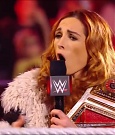 WWE_Monday_Night_Raw_2022_01_03_720p_HDTV_x264-NWCHD_mp4_002597330.jpg