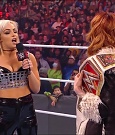 WWE_Monday_Night_Raw_2022_01_03_720p_HDTV_x264-NWCHD_mp4_002678612.jpg