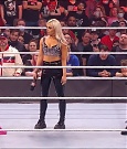WWE_Monday_Night_Raw_2022_01_03_720p_HDTV_x264-NWCHD_mp4_002854254.jpg