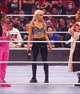 WWE_Monday_Night_Raw_2022_01_03_720p_HDTV_x264-NWCHD_mp4_002863063.jpg