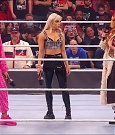 WWE_Monday_Night_Raw_2022_01_03_720p_HDTV_x264-NWCHD_mp4_002867067.jpg