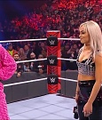 WWE_Monday_Night_Raw_2022_01_03_720p_HDTV_x264-NWCHD_mp4_002876676.jpg