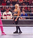 WWE_Monday_Night_Raw_2022_01_03_720p_HDTV_x264-NWCHD_mp4_002877877.jpg