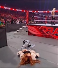 WWE_Monday_Night_Raw_2022_01_03_720p_HDTV_x264-NWCHD_mp4_002902302.jpg