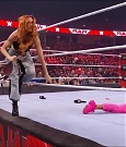 WWE_Monday_Night_Raw_2022_01_03_720p_HDTV_x264-NWCHD_mp4_002955155.jpg