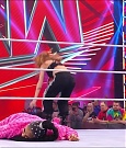 WWE_Monday_Night_Raw_2022_01_03_720p_HDTV_x264-NWCHD_mp4_002958758.jpg