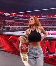 WWE_Monday_Night_Raw_2022_01_03_720p_HDTV_x264-NWCHD_mp4_002960360.jpg