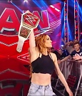 WWE_Monday_Night_Raw_2022_01_03_720p_HDTV_x264-NWCHD_mp4_002966366.jpg