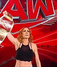 WWE_Monday_Night_Raw_2022_01_03_720p_HDTV_x264-NWCHD_mp4_002976776.jpg