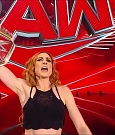 WWE_Monday_Night_Raw_2022_01_03_720p_HDTV_x264-NWCHD_mp4_002977577.jpg