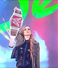 WWE_RAW_17th_Jan_2022_720p_WEBRip_h264-TJ_mp4_000070203.jpg