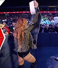 WWE_RAW_17th_Jan_2022_720p_WEBRip_h264-TJ_mp4_000082615.jpg