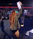 WWE_RAW_17th_Jan_2022_720p_WEBRip_h264-TJ_mp4_000083016.jpg