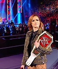 WWE_RAW_17th_Jan_2022_720p_WEBRip_h264-TJ_mp4_000205321.jpg