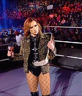 WWE_RAW_17th_Jan_2022_720p_WEBRip_h264-TJ_mp4_000220136.jpg