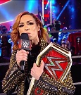 WWE_RAW_17th_Jan_2022_720p_WEBRip_h264-TJ_mp4_000236953.jpg