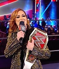 WWE_RAW_17th_Jan_2022_720p_WEBRip_h264-TJ_mp4_000248564.jpg