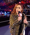 WWE_RAW_17th_Jan_2022_720p_WEBRip_h264-TJ_mp4_000305421.jpg