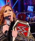 WWE_RAW_17th_Jan_2022_720p_WEBRip_h264-TJ_mp4_000315431.jpg