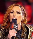 WWE_RAW_17th_Jan_2022_720p_WEBRip_h264-TJ_mp4_000321838.jpg