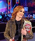 WWE_RAW_17th_Jan_2022_720p_WEBRip_h264-TJ_mp4_000329445.jpg