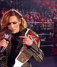 WWE_RAW_17th_Jan_2022_720p_WEBRip_h264-TJ_mp4_000333449.jpg