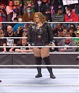 WWE_RAW_17th_Jan_2022_720p_WEBRip_h264-TJ_mp4_000507640.jpg