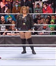 WWE_RAW_17th_Jan_2022_720p_WEBRip_h264-TJ_mp4_000517650.jpg