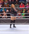 WWE_RAW_17th_Jan_2022_720p_WEBRip_h264-TJ_mp4_000536068.jpg