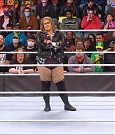 WWE_RAW_17th_Jan_2022_720p_WEBRip_h264-TJ_mp4_000540072.jpg
