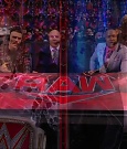 WWE_Monday_Night_Raw_2022_01_24_720p_HDTV_x264-NWCHD_mp4_005453019.jpg
