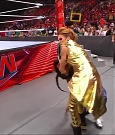 WWE_Monday_Night_Raw_2022_03_14_720p_HDTV_x264-NWCHD_mp4_004729395.jpg