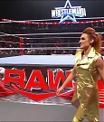WWE_Monday_Night_Raw_2022_03_14_720p_HDTV_x264-NWCHD_mp4_004795061.jpg