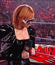 WWE_RAW_25th_April_2022_720p_WEBRip_h264-TJ_mp4_003646108.jpg