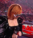 WWE_RAW_25th_April_2022_720p_WEBRip_h264-TJ_mp4_003649311.jpg