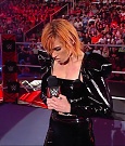 WWE_RAW_25th_April_2022_720p_WEBRip_h264-TJ_mp4_003662925.jpg