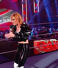 WWE_RAW_25th_April_2022_720p_WEBRip_h264-TJ_mp4_003744206.jpg