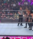 WWE_Monday_Night_Raw_2022_05_02_720p_HDTV_x264-NWCHD_mp4_006750317.jpg